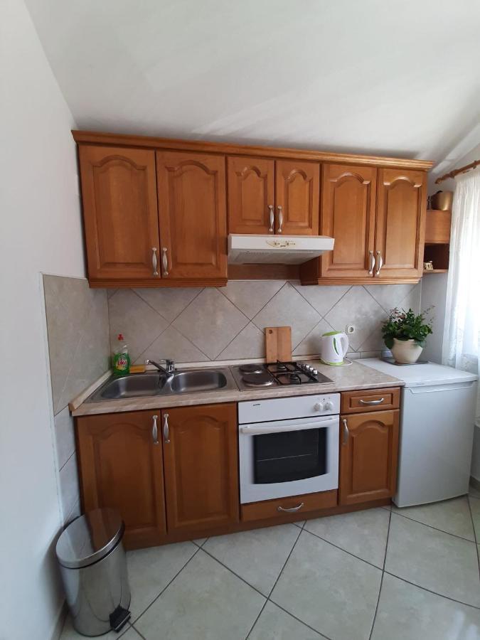 Apartments Ivanka Starigrad Paklenica Exterior foto