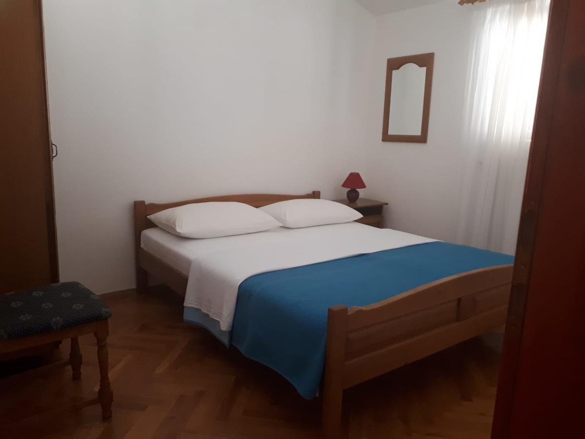 Apartments Ivanka Starigrad Paklenica Exterior foto